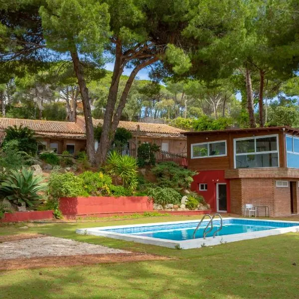Villa Maresme & Villa Rosa，位于马塔罗的酒店