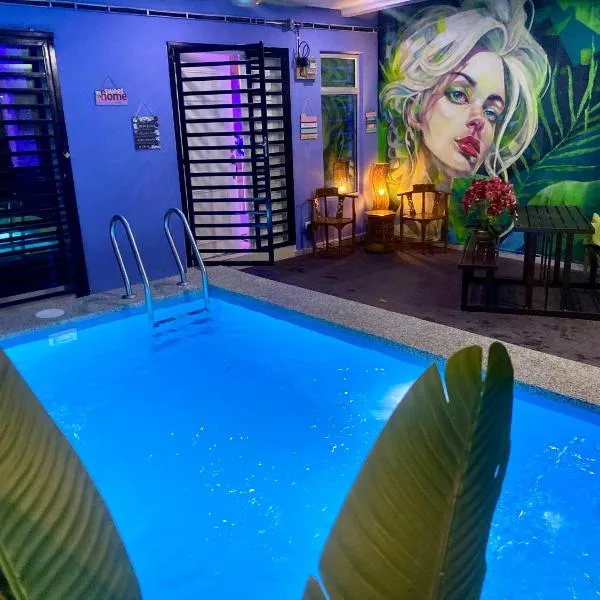 Ilham Restu Homestay Private Pool MSLIM ONLY，位于波德申的酒店