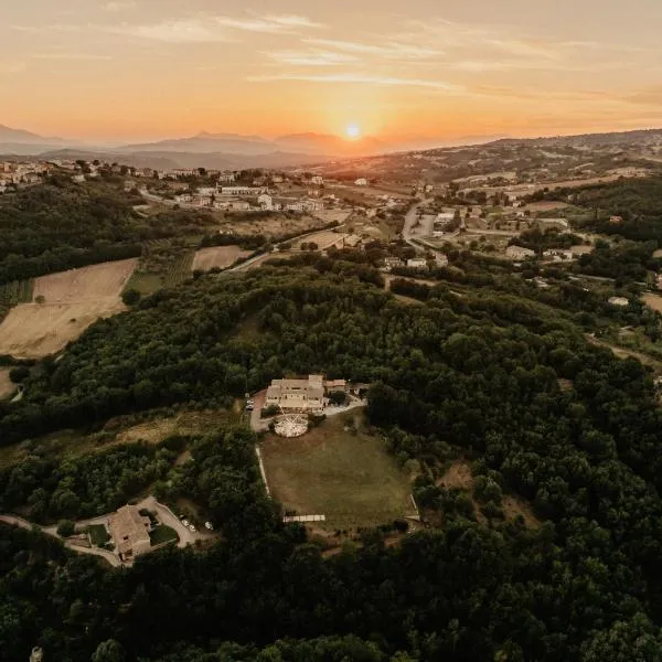 Le Conche country house，位于Villamaina的酒店