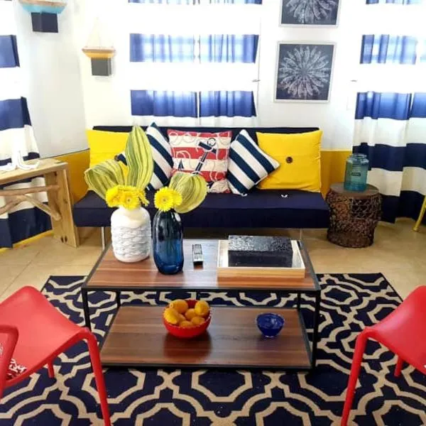 Cheerful Family Home, Boqueron Beach 5 minutes，位于博克龙的酒店