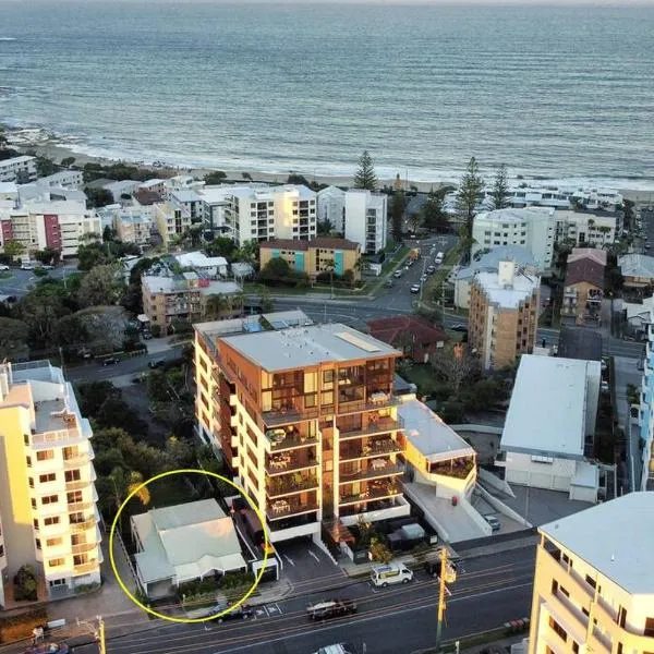 Groovy Beach Bungalow，位于卡伦德拉的酒店