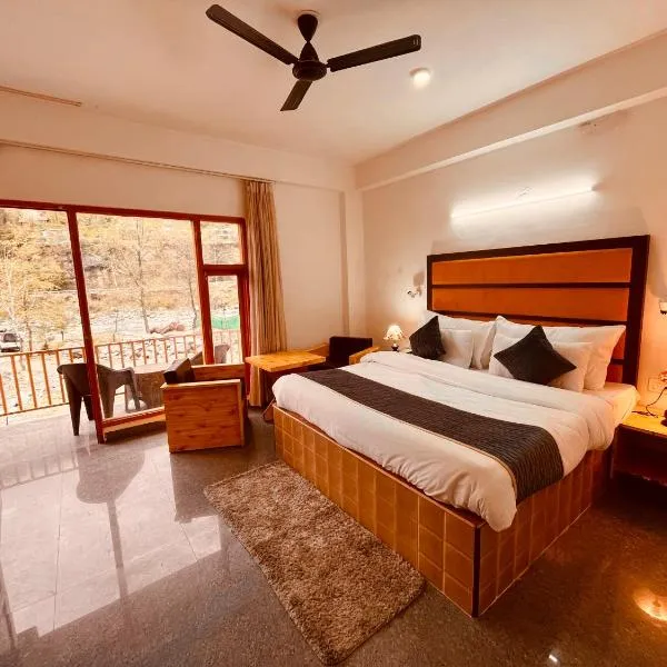 Hotel Beas Valley View Retreat - Best Selling Riverside Hotel in Manali，位于Haripūr的酒店