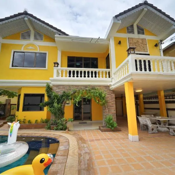 Pool Villa at Central Pattaya Near Big C-EXTRA，位于芭堤雅市中心的酒店