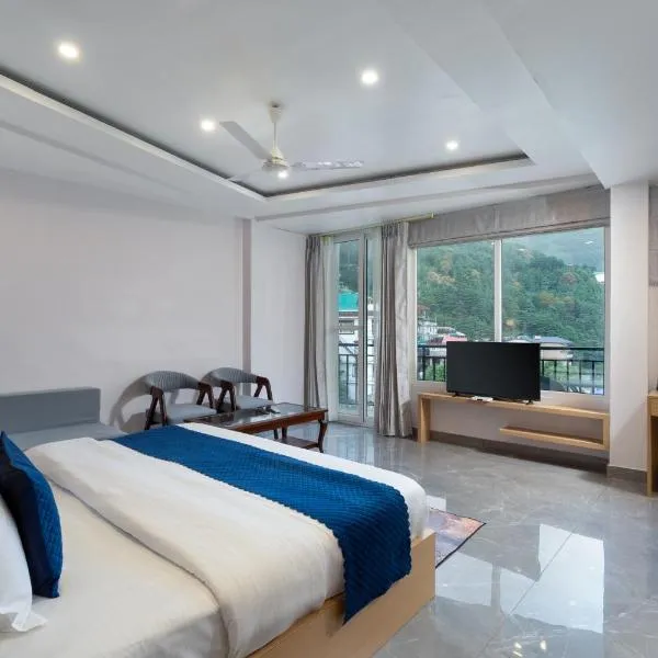 Hotel Buddha's Abode- Best Hotel in McleodGanj Main Market，位于达兰萨拉的酒店