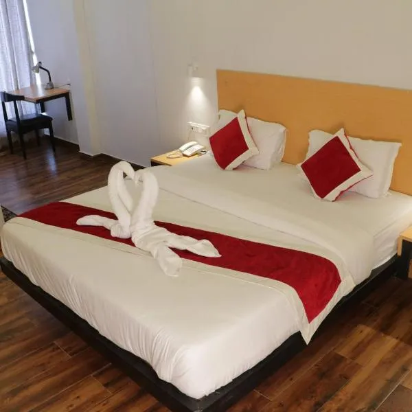 Parivar Comfort Luxury Rooms，位于Virār的酒店