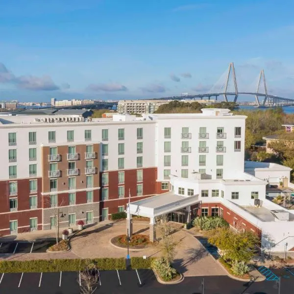 Hilton Garden Inn Charleston / Mt. Pleasant，位于Whitehouse Plantation的酒店