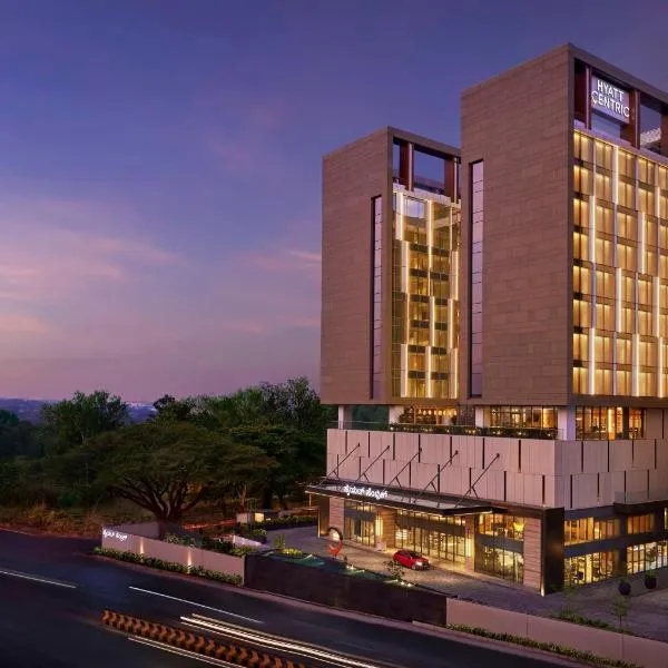 Hyatt Centric Hebbal Bengaluru，位于班加罗尔的酒店