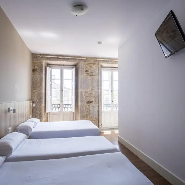 Hotel Alda Avenida，位于圣地亚哥－德孔波斯特拉的酒店