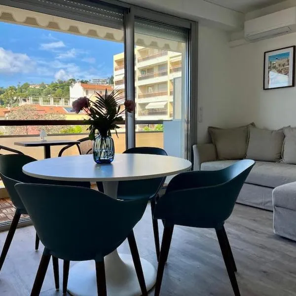 New apartment with swimming pool，位于滨海博利厄的酒店