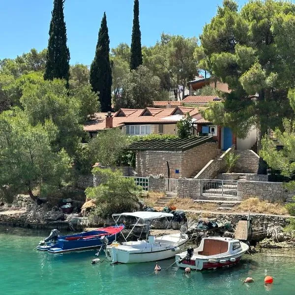 Apartment By the Sea，位于米欧纳的酒店