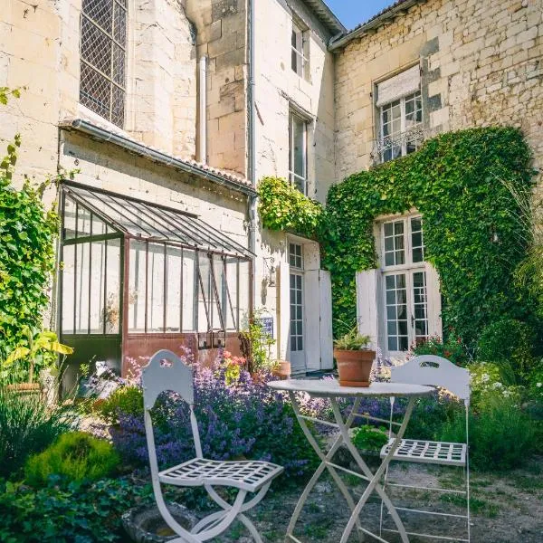 Le Prieuré Sainte Croix，位于卢丹的酒店