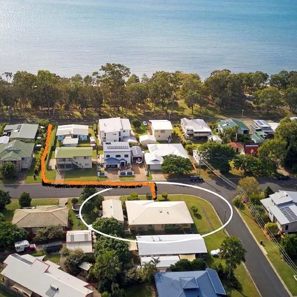 Sandy Paws - Burrum Heads- Walk to Beach -3BR- Aircon-Pool table，位于Burrum Heads的酒店