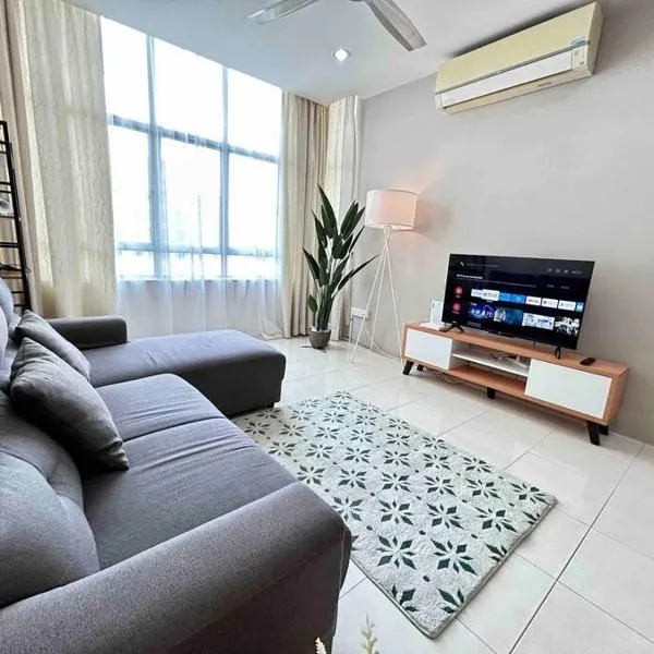 Kinrara Puchong Bukit Jalil Sunway 3 bedroom condo comes with 2 parking，位于普崇的酒店