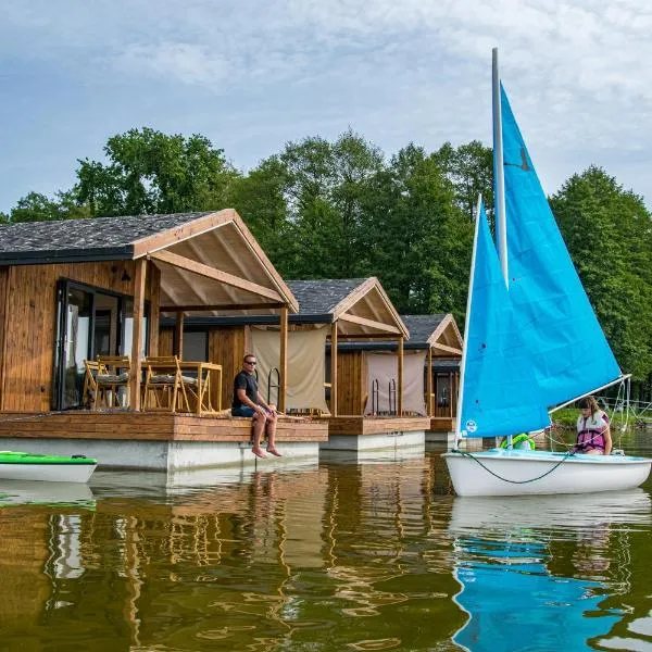 Domy na wodzie Sztynort，位于Sztynort的酒店