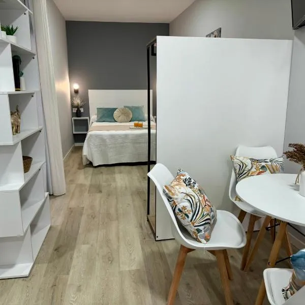 Karibu Serenity Apartamentos，位于阿尔蒙德拉立窑的酒店