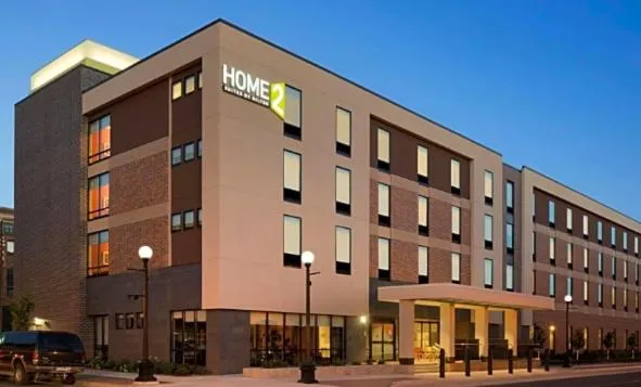 Home2 Suites By Hilton Sheboygan，位于希博伊根的酒店