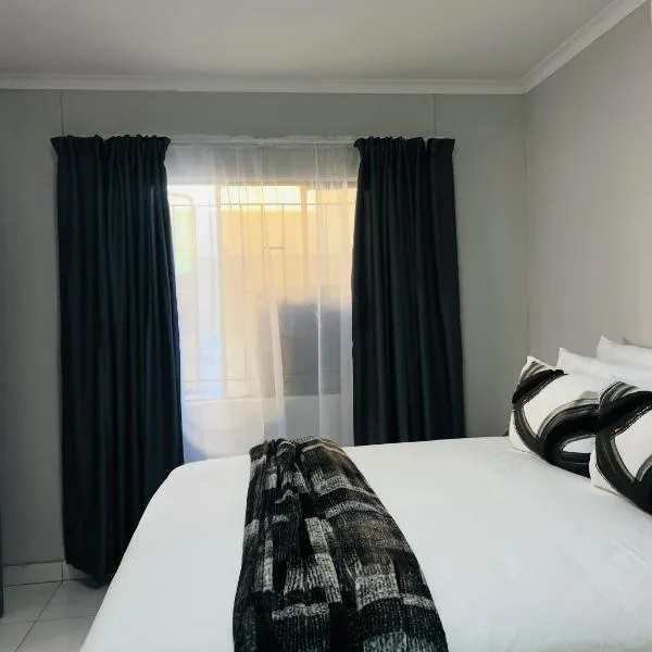 Easy Living Apartment，位于龙杜的酒店