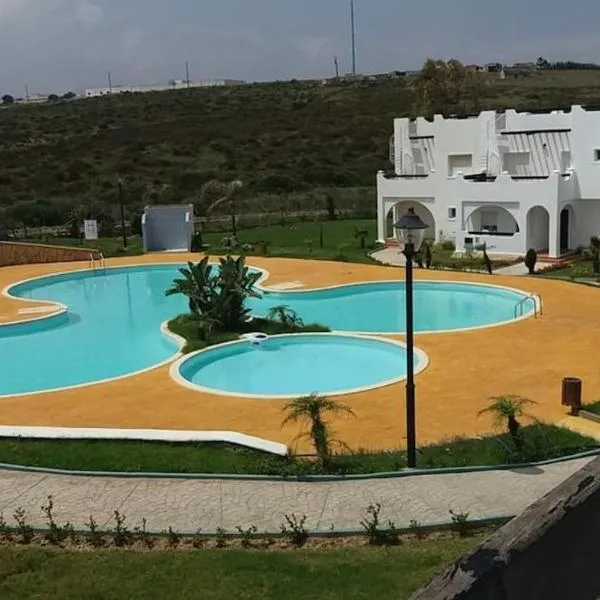 Villa Al cudia smir vue sur mer Fnideq，位于弗尼迪克的酒店