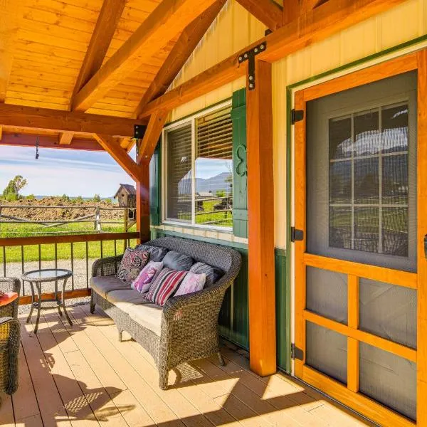 Thayne Retreat w/ Mountain Views - Near Trails!，位于Thayne的酒店