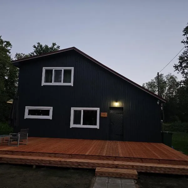 KLĀNU MĀJA，位于Varakļāni的酒店