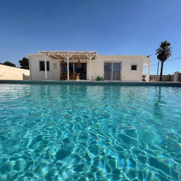 CASA OLEA a San Pietro in Bevagna - Casa Vacanze in Puglia - Ferienhaus in Apulien - summer cottage in Apulia，位于贝瓦尼亚圣彼得的酒店