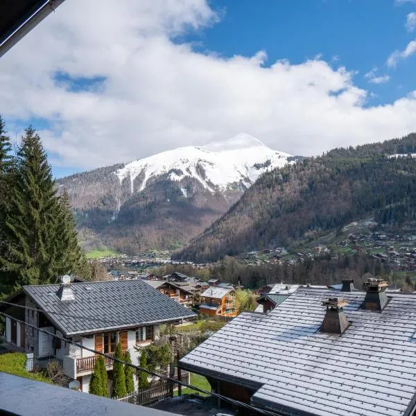 Hotel La Renardière Morzine，位于莫尔济讷的酒店