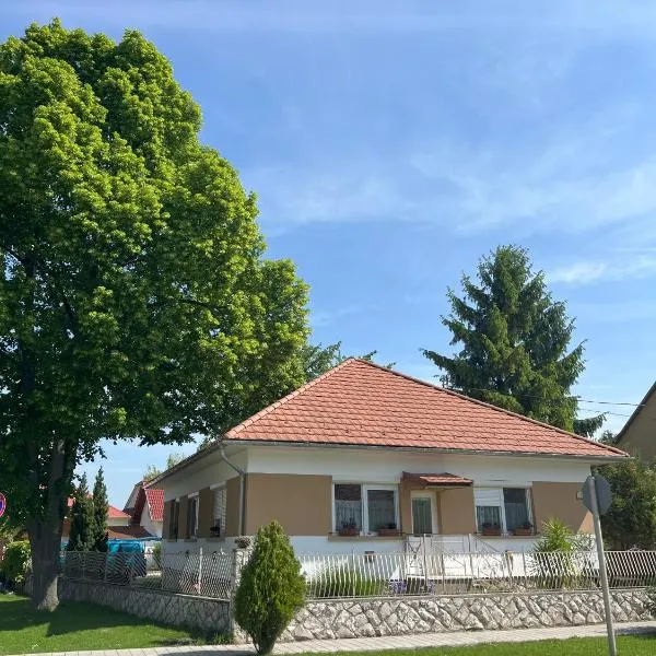 Cseresznyés Ház，位于利波特的酒店