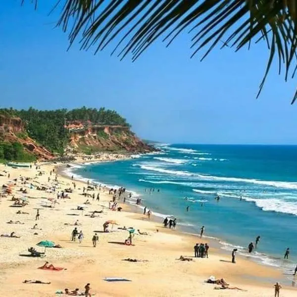 Le coco beach resort varkala，位于Kondālseri的酒店