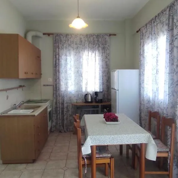 Dimitras 2 Bedroom Apartment，位于Kalamaki的酒店