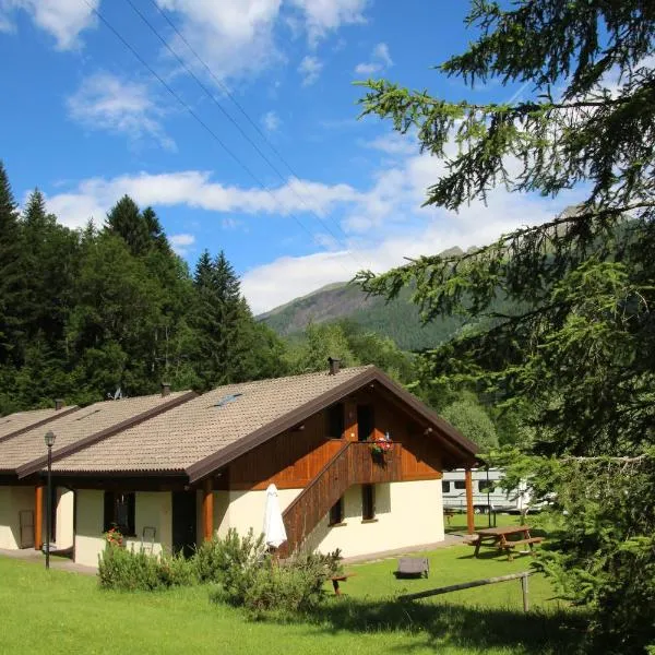 Chalet Presanella，位于泰穆的酒店