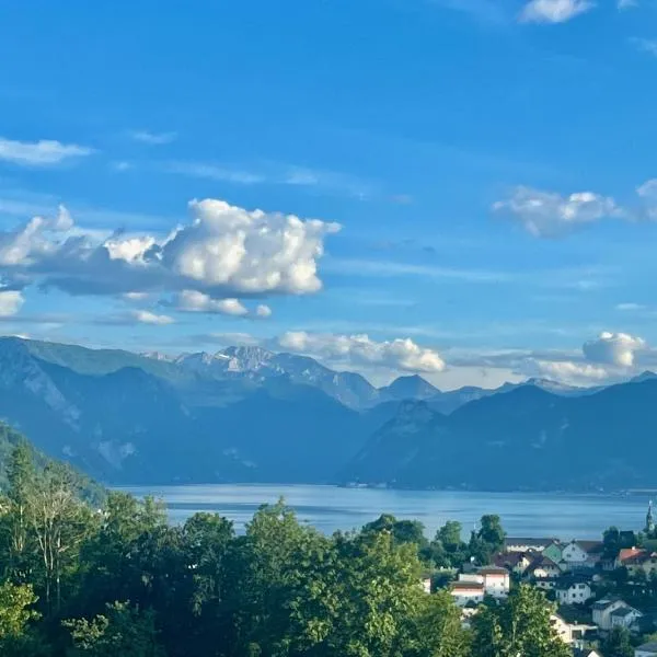 Wohnung mit wunderschönem Seeblick，位于格蒙登的酒店