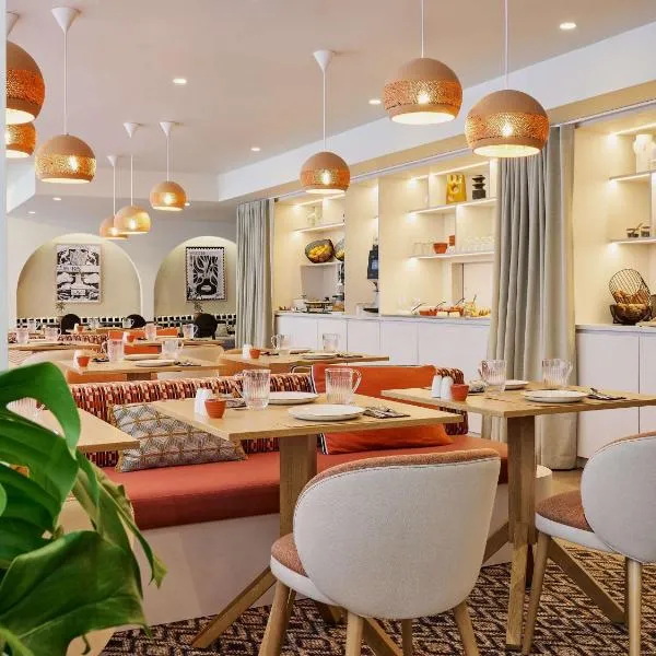 Mercure Saint Raphael Centre Plage，位于圣拉斐尔的酒店