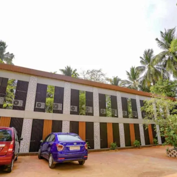Hotel MoonLite Residency - Near Aksa Beach Marve Malad West，位于孟买的酒店