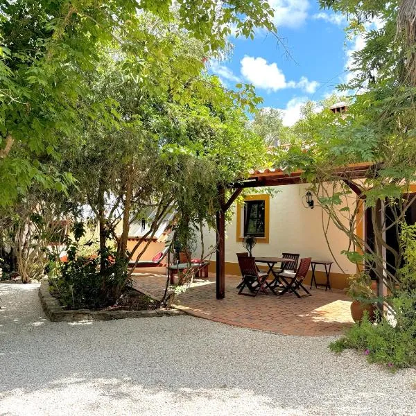 Casa Rural - Montado Alentejano，位于Odemira的酒店