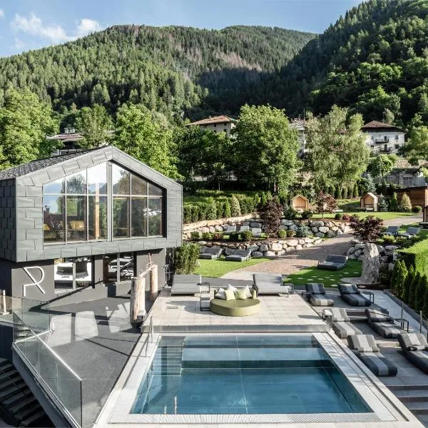 Hotel Ravelli Luxury Spa，位于梅扎纳的酒店