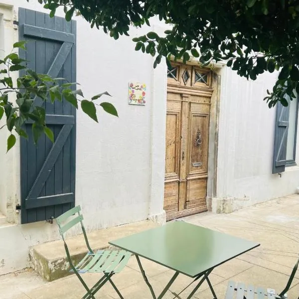 Maison 23，位于Coursan的酒店