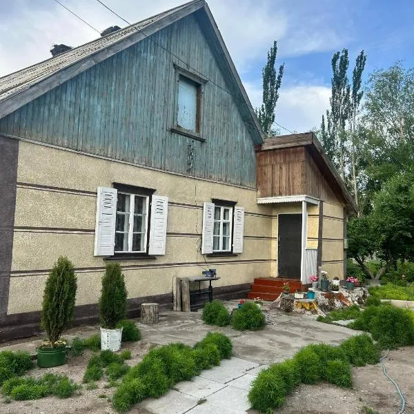 House by Lake Balykchy，位于Kara-Talaa的酒店