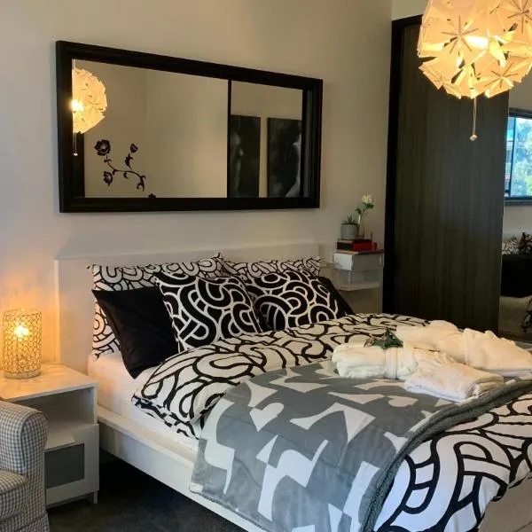 Comfort Bunker Luxe Apartment - 2B2B - 5min ACCOR，位于悉尼的酒店