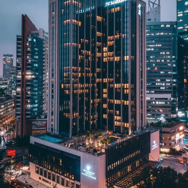 金茂深圳 JW 万豪酒店，位于深圳的酒店