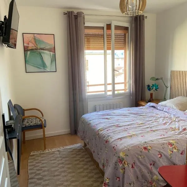 Chambre Double Élégante Proche de Paris，位于德朗西的酒店