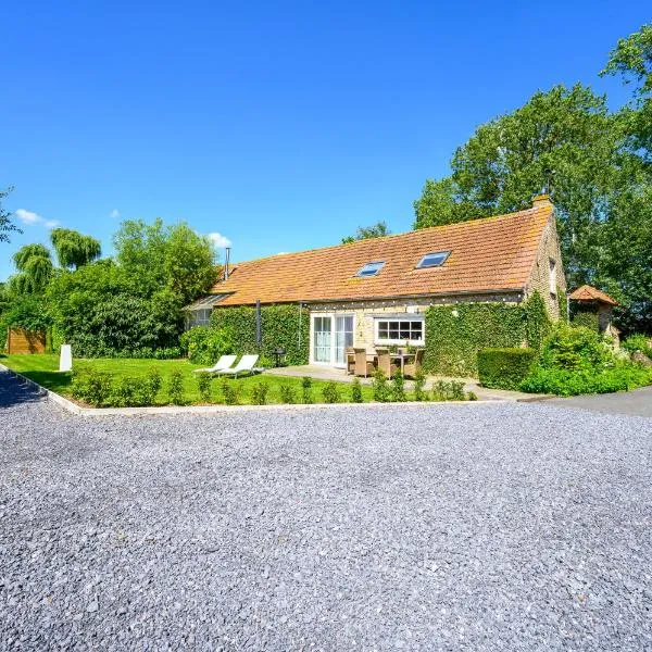 De Scheure, charmant vakantiehuisje midden in de natuur，位于Alveringem的酒店