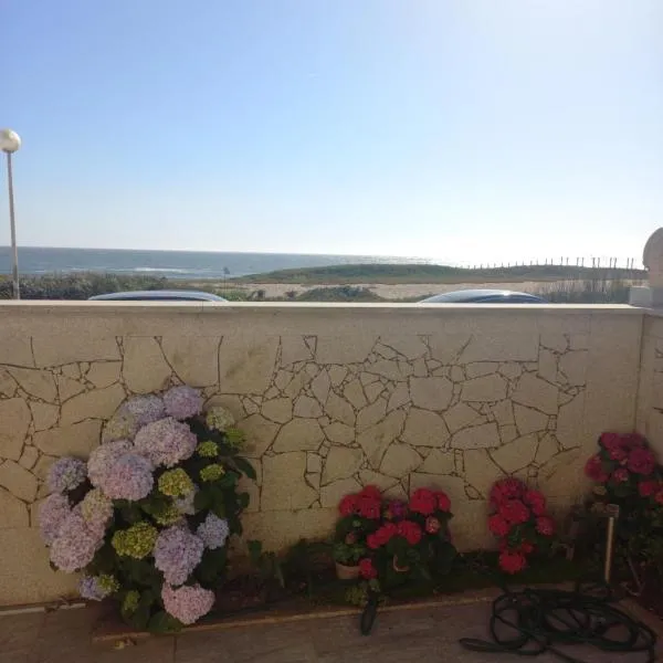 Apartamento na praia，位于波瓦-迪瓦尔津的酒店