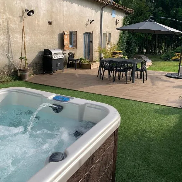 Logis Groly gîte avec spa en campagne proche Montauban，位于蒙托邦的酒店