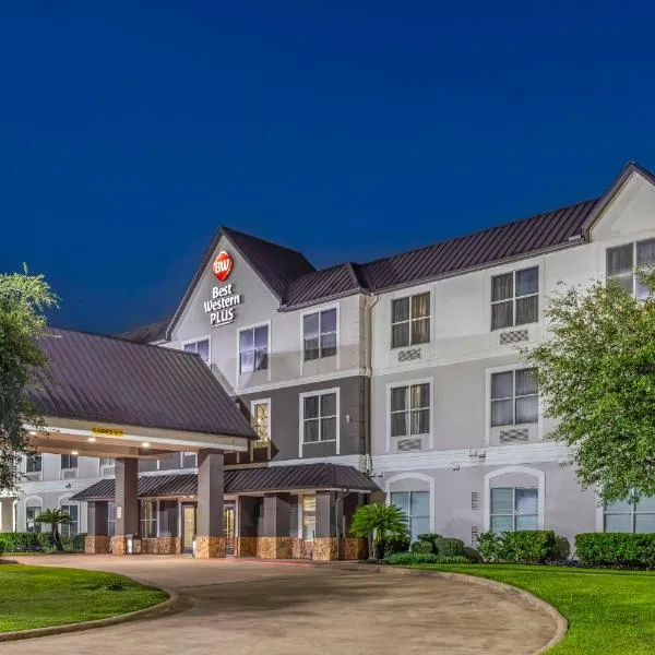 Best Western Plus Hobby Airport Inn & Suites，位于休斯顿的酒店