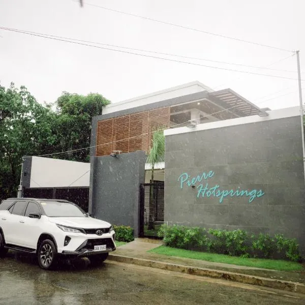 Pierre Hotsprings，位于洛斯巴尼奥斯的酒店
