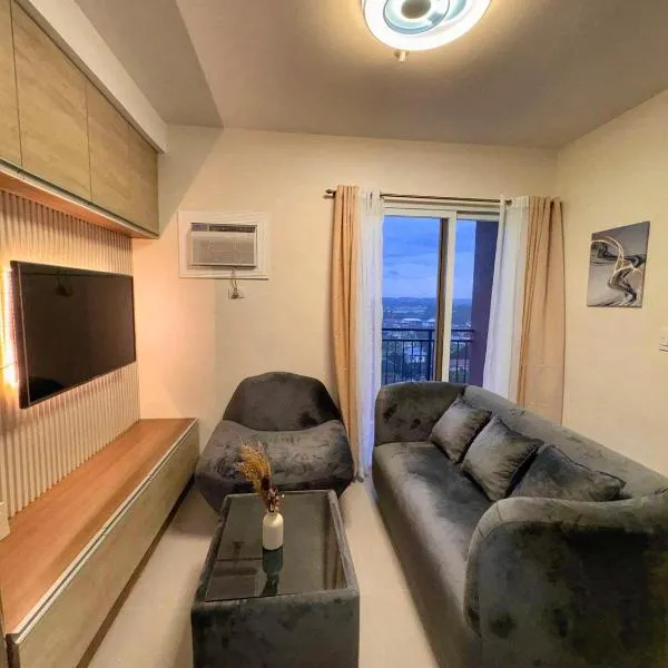 Modern 1-Bedroom Condo at Matina Enclaves Residence, Close to SM City Davao，位于达沃市的酒店