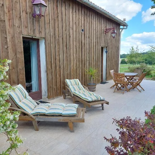 Gîte Cosy Grand confort dans un écrin de verdure，位于Agudelle的酒店