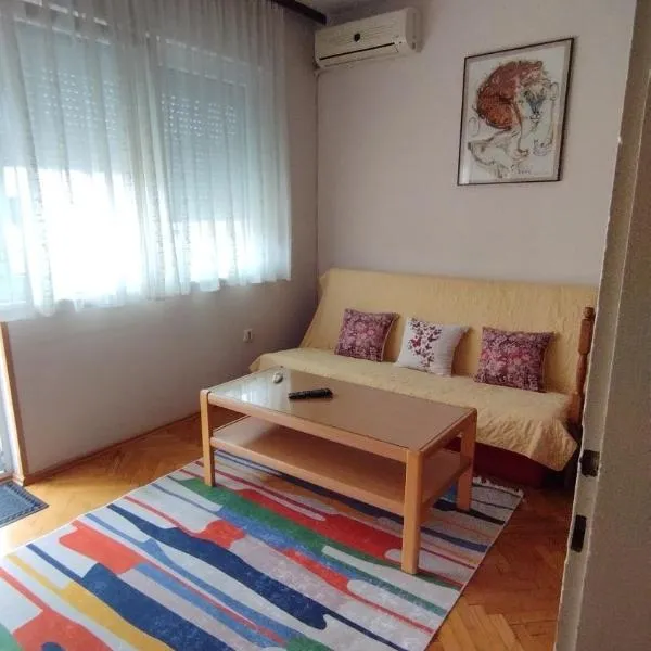 NANA apartment，位于奥赫里德的酒店