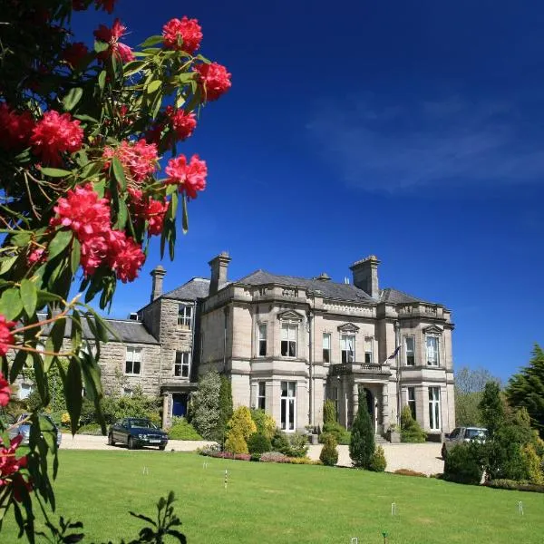 Tre-Ysgawen Hall & Spa，位于Llanallgo的酒店