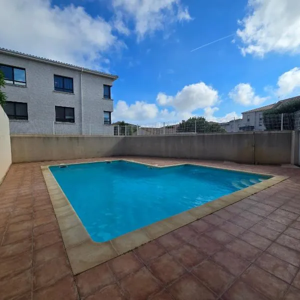 Appartement dans résidence avec piscine，位于阿格德的酒店